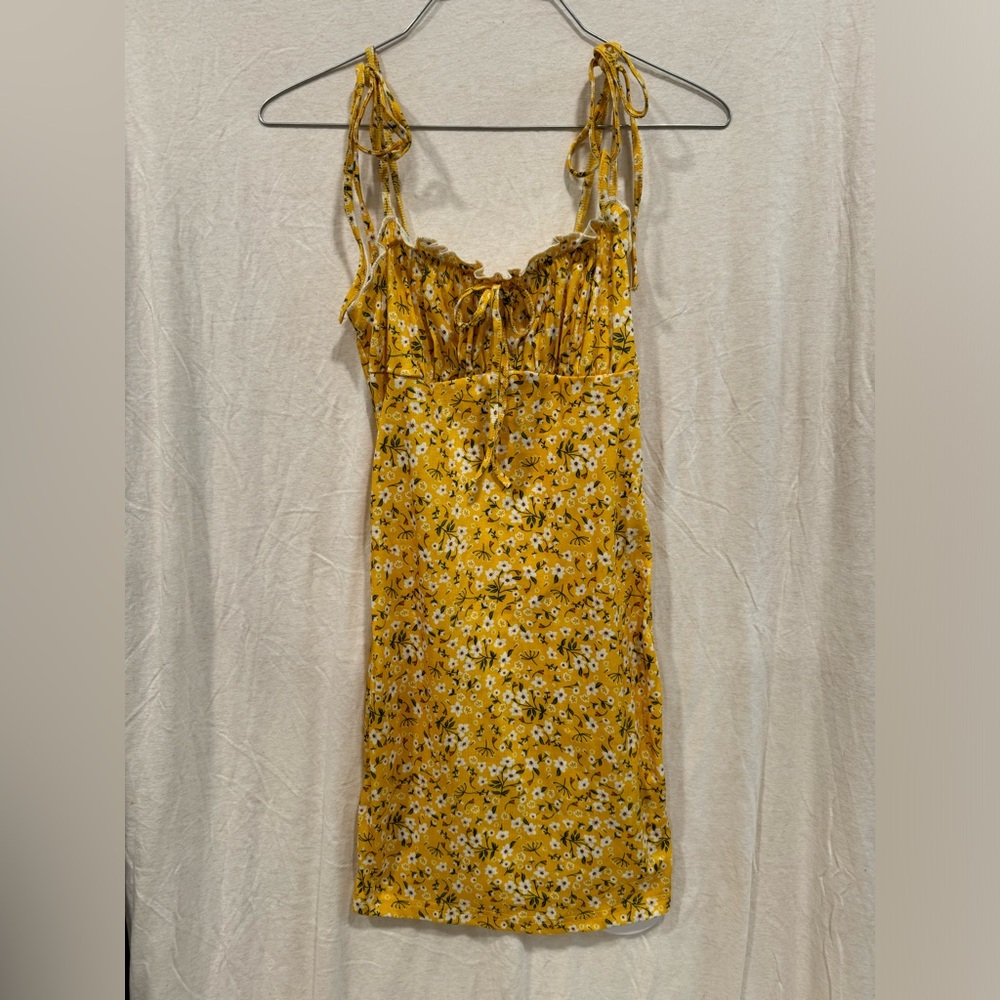 BRAND NEW yellow floral dress